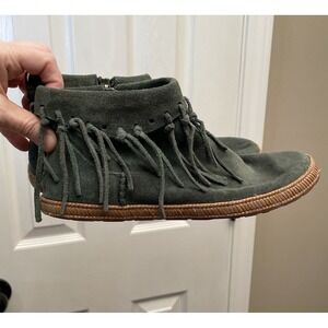 UGG Shenandoah suede fringe ankle bootie moccasin 6.5 Green